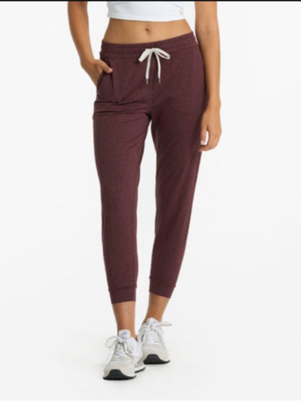Vuori Performance Jogger - Ruby Heather